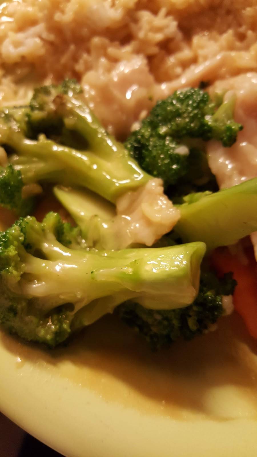 New China Chef | restaurant | 676 S Barrington Rd, Streamwood, IL 60107, USA | 6308300101 OR +1 630-830-0101