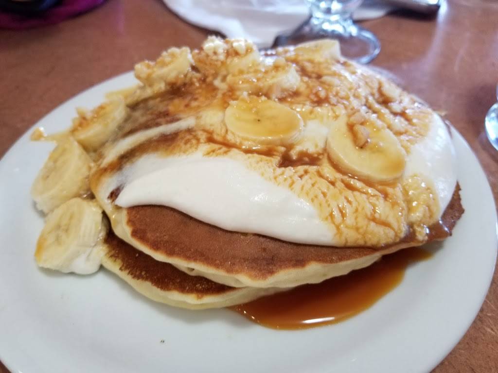 Dennys | restaurant | 2137 N Fremont St, Monterey, CA 93940, USA | 8313721655 OR +1 831-372-1655