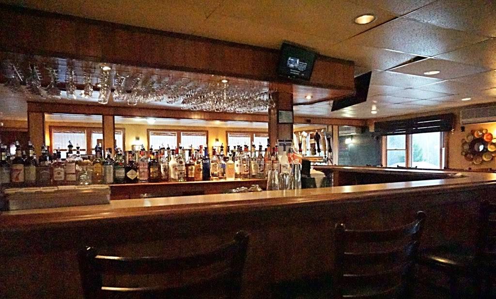 Wayne on the Hill | restaurant | 5 Oregon Turnpike, Honesdale, PA 18431, United States | 5702530338 OR +1 570-253-0338