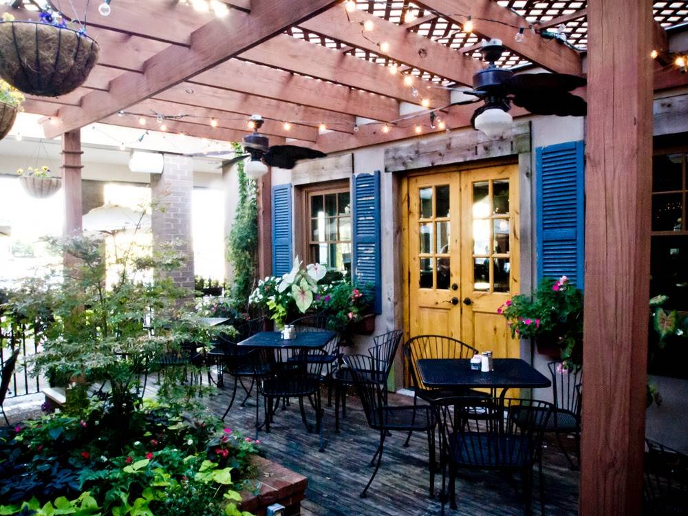 Ciao Bella Italian Grill | restaurant | 565 Erin Dr, Memphis, TN 38117, USA | 9012052500 OR +1 901-205-2500