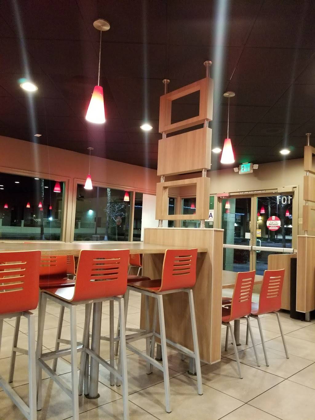 Burger King | restaurant | 1146 W 6th St, Corona, CA 92882, USA | 9517377990 OR +1 951-737-7990