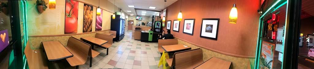 Subway | restaurant | 1961 Finch Ave W, North York, ON M3N 2V3, Canada | 4167420936 OR +1 416-742-0936