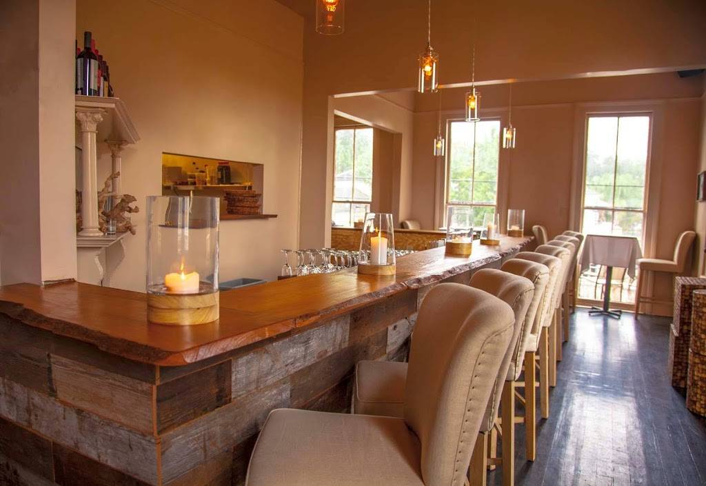 Baru Bistro & Tapas | restaurant | 3700 Magazine St, New Orleans, LA 70115, USA | 5048952225 OR +1 504-895-2225