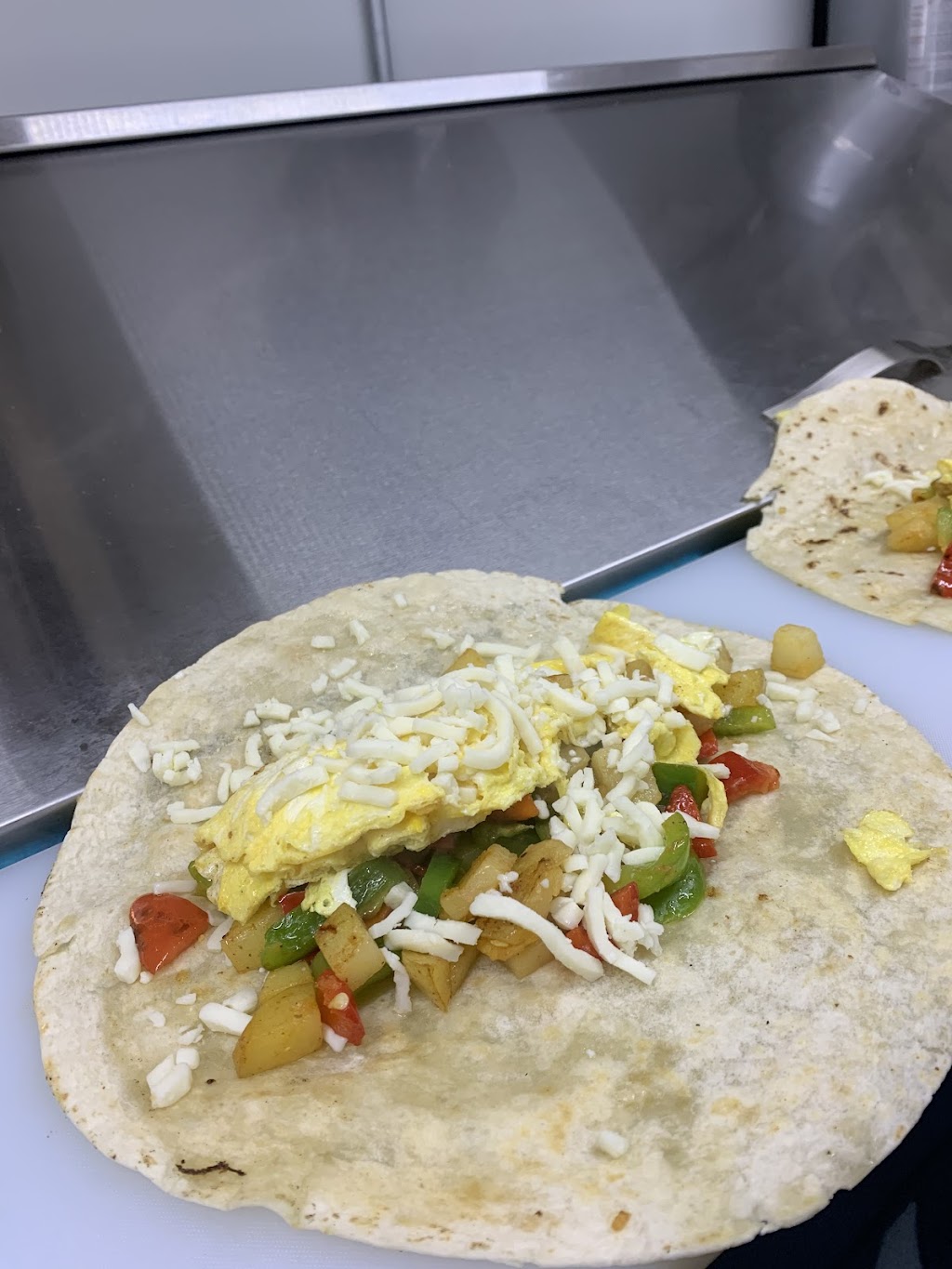 Tacos El Tote (Food Truck) | restaurant | 5601 St Elmo Ave, Chattanooga, TN 37409, USA | 4238344295 OR +1 423-834-4295