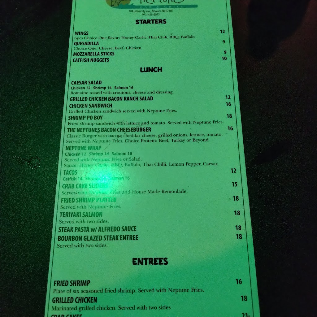 Neptunes Bar n Grill | restaurant | 304 University Ave, Newark, NJ 07102, USA | 9734566073 OR +1 973-456-6073