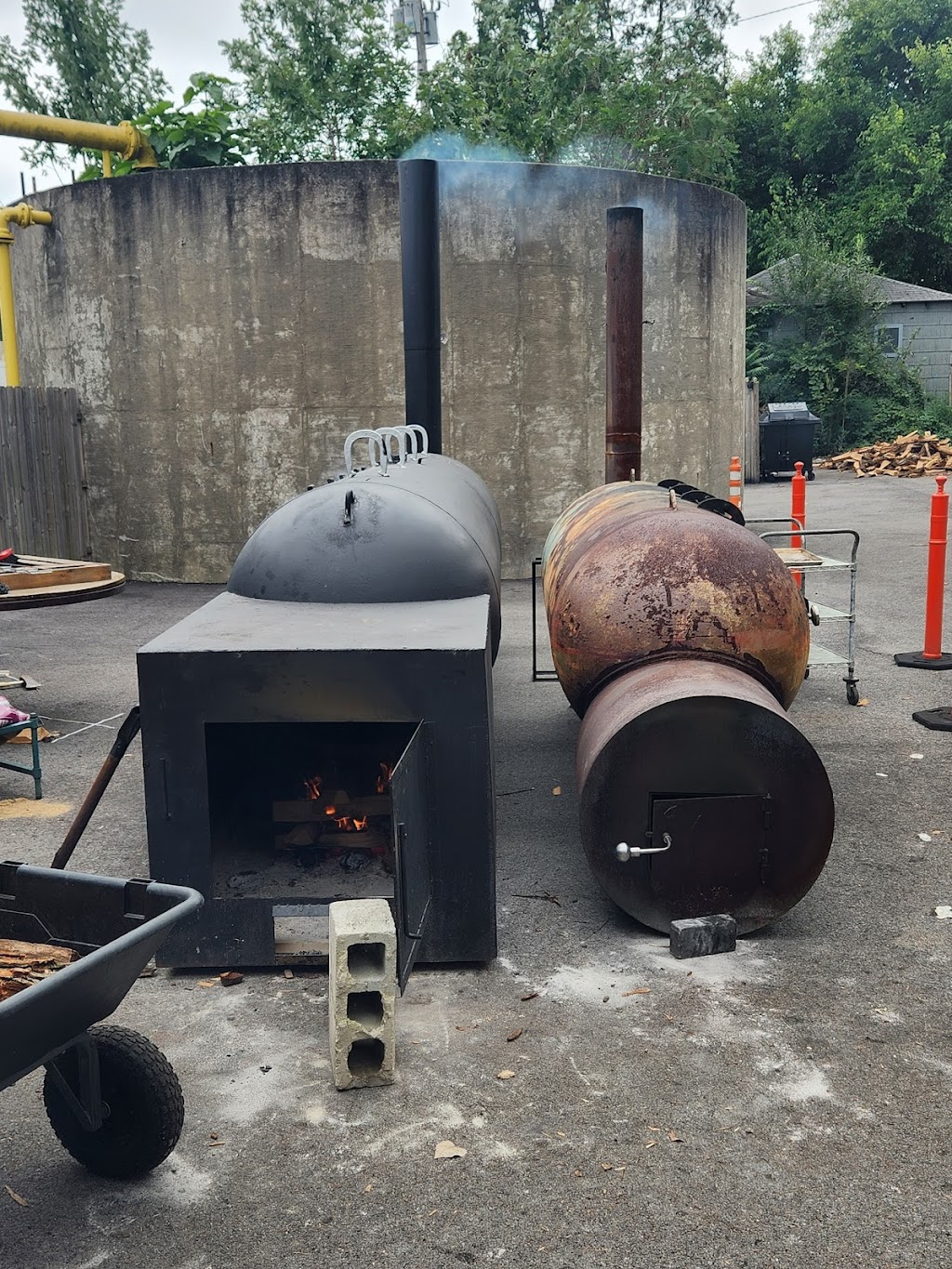 Lucys BBQ | restaurant | 241 N Liberty St, Lowell, IN 46356, USA | 2196903372 OR +1 219-690-3372