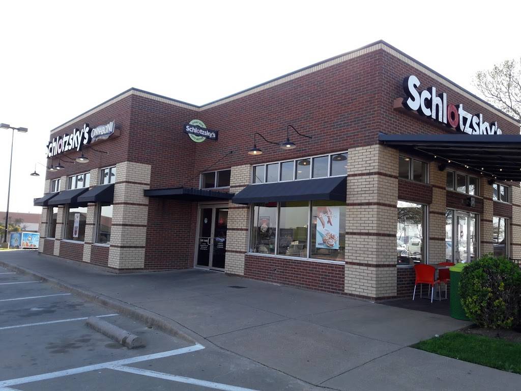 Schlotzskys | bakery | 207 East Farm to Market Road 1382, Cedar Hill, TX 75104, USA | 9722931500 OR +1 972-293-1500