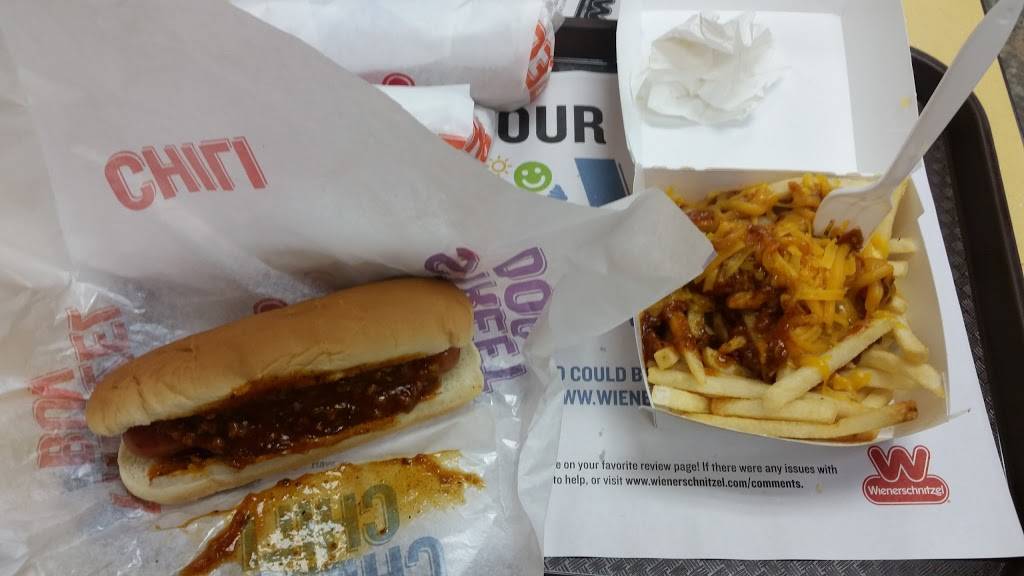 Wienerschnitzel | restaurant | 9000 Woodman Ave, Arleta, CA 91331, USA | 8188300096 OR +1 818-830-0096