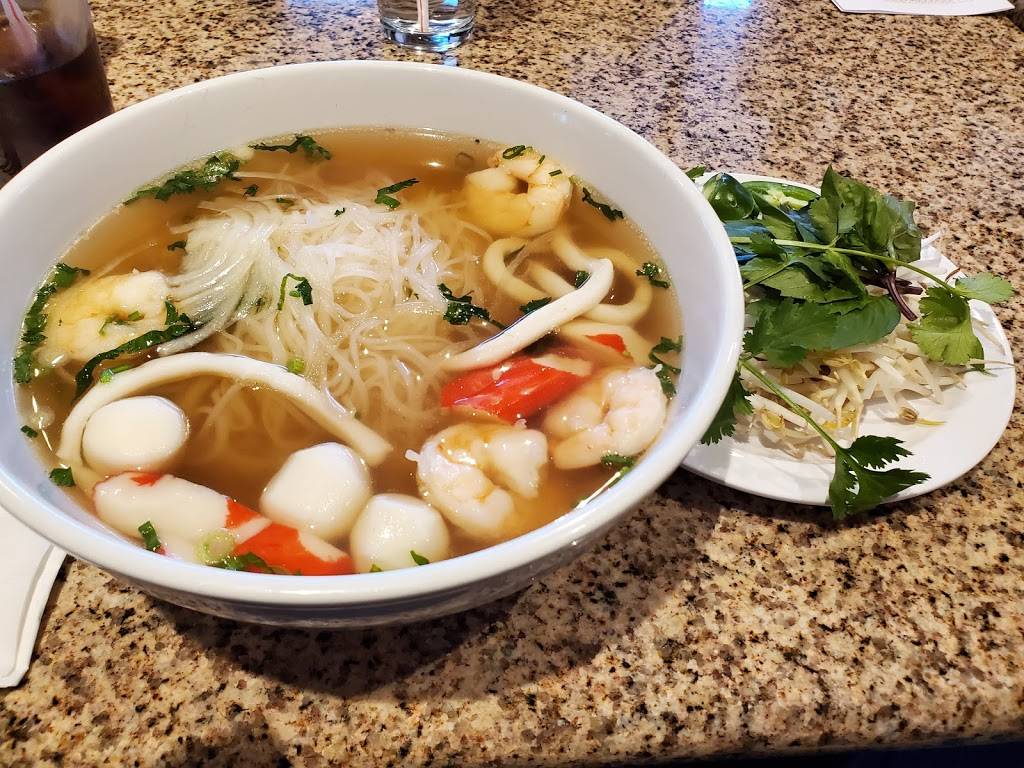 Pho Cafe | restaurant | 6040 NW Barry Rd, Kansas City, MO 64154, USA | 8162986307 OR +1 816-298-6307