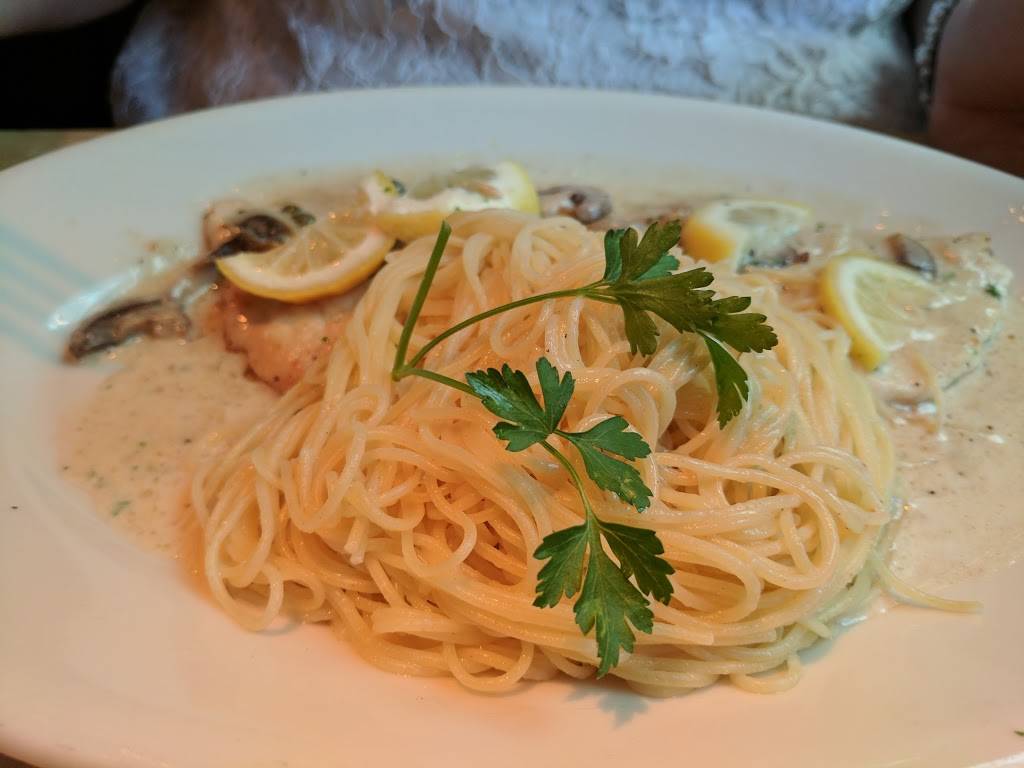 The Cheesecake Factory | restaurant | 27500 Novi Rd, Novi, MI 48377, USA | 2483057500 OR +1 248-305-7500