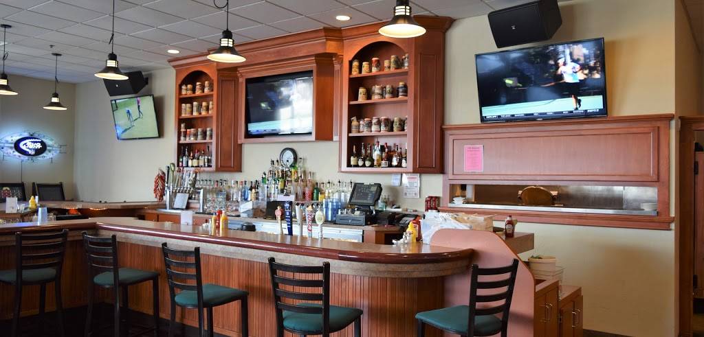 The Ravine Pub, Grill & Banquet Hall | meal takeaway | 2633 Manitowoc Rd, Green Bay, WI 54311, USA | 9204684147 OR +1 920-468-4147