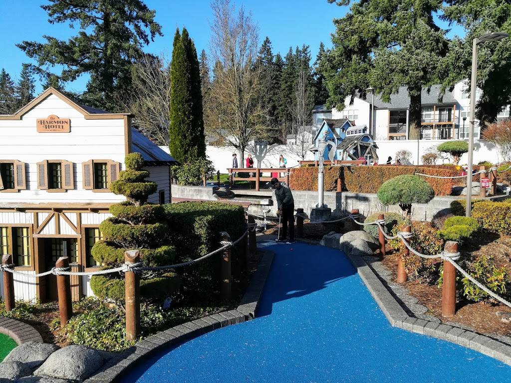 Bullwinkles Entertainment | restaurant | 29111 Town Center Loop W, Wilsonville, OR 97070, USA | 5036855000 OR +1 503-685-5000