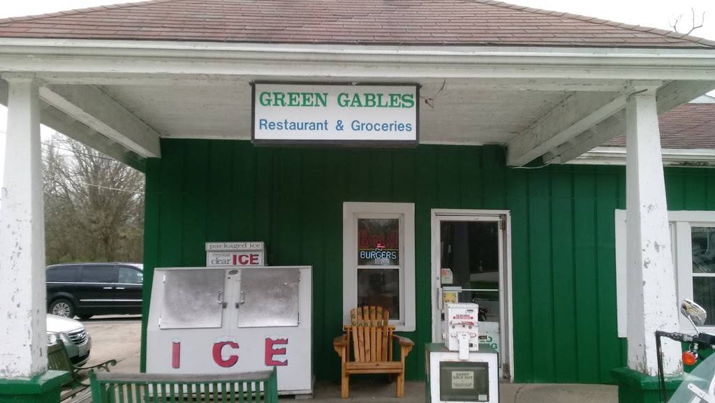 Green Gables Bar & Grill | restaurant | 17485 E 2500 Rd N, Hudson, IL 61748, USA | 3097472496 OR +1 309-747-2496