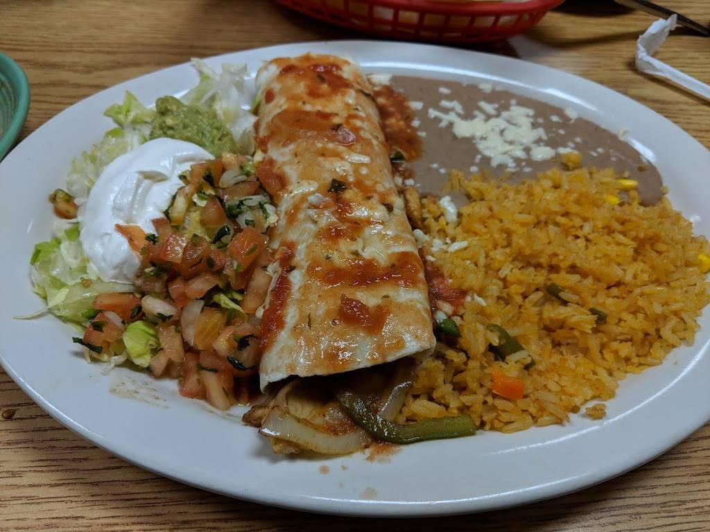 El Sombrero Mexican Restaurant | restaurant | 1801 W Elm St, Lebanon, MO 65536, USA | 4175880279 OR +1 417-588-0279