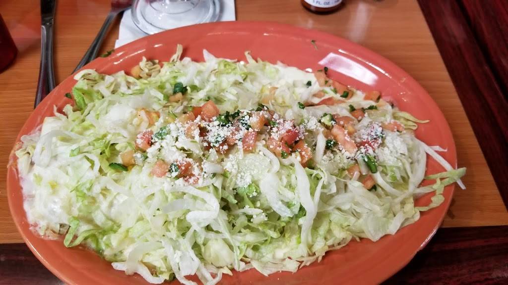 Carlitos Mexican Restaurant | restaurant | 885 Richland Rd, Yuba City, CA 95991, USA | 5307773342 OR +1 530-777-3342