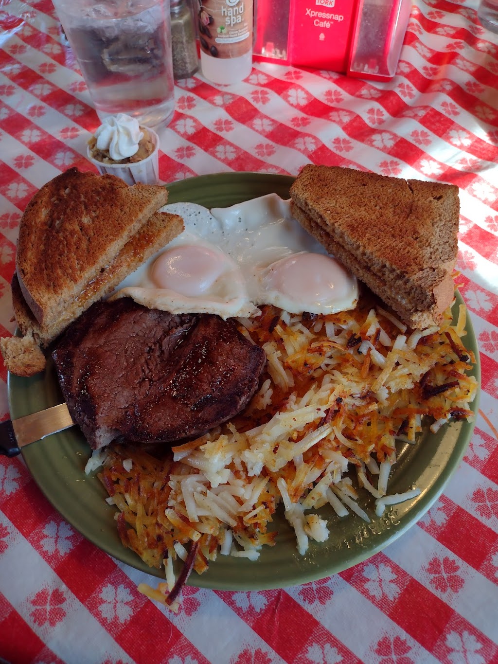 School House Cafe | meal takeaway | 14 Country House Ln, McGregor, MN 55760, USA | 2187682403 OR +1 218-768-2403