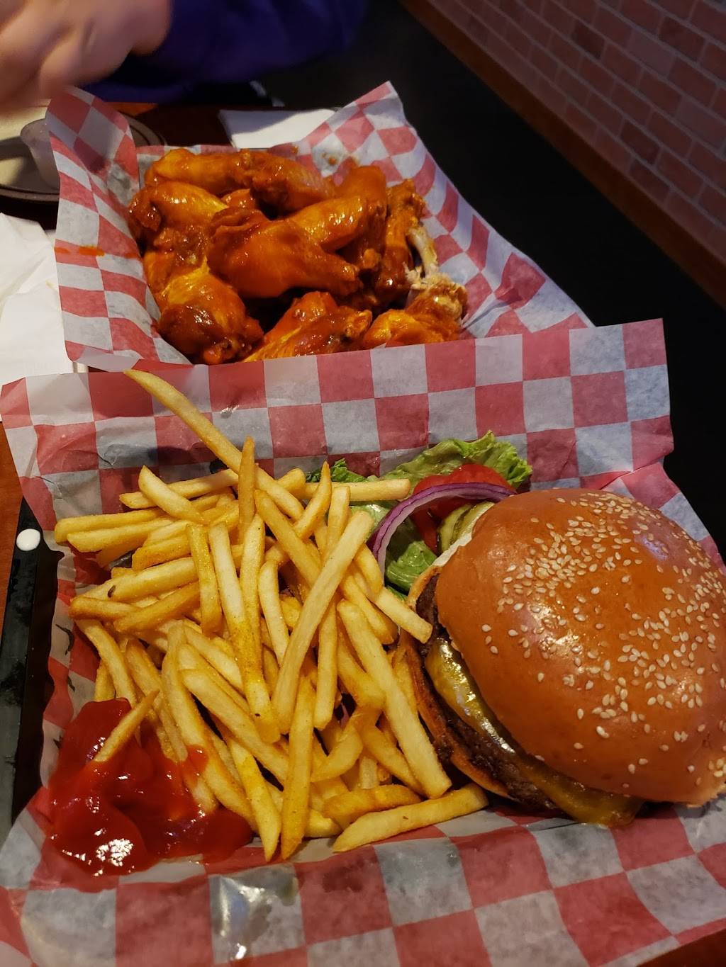 Benchwarmers | restaurant | 705 S Ankeny Blvd, Ankeny, IA 50023, USA | 5159652556 OR +1 515-965-2556