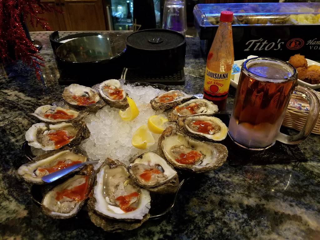 Dukes Seafood and Steakhouse | restaurant | 33920 LA-16, Denham Springs, LA 70706, USA | 2252436255 OR +1 225-243-6255