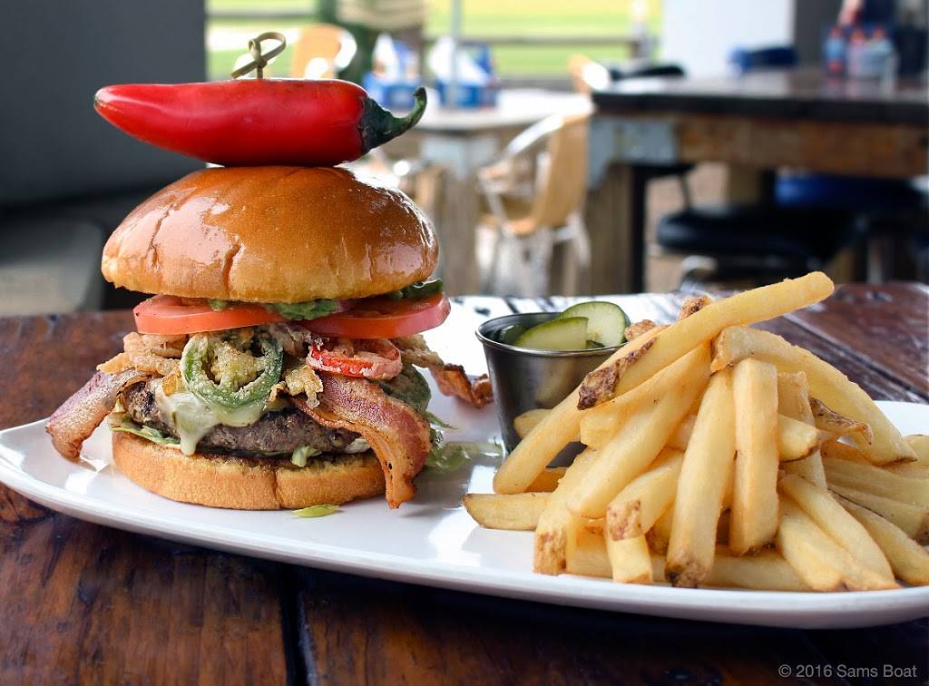 Sams Boat | restaurant | 9955 Barker Cypress Rd #100, Cypress, TX 77433, USA | 8323345490 OR +1 832-334-5490
