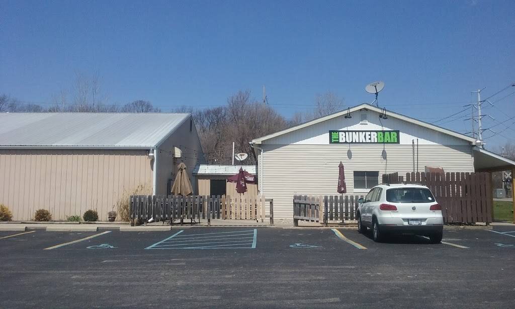 Bunker Bar | restaurant | 1950 S Eber Rd, Holland, OH 43528, USA | 4198655650 OR +1 419-865-5650