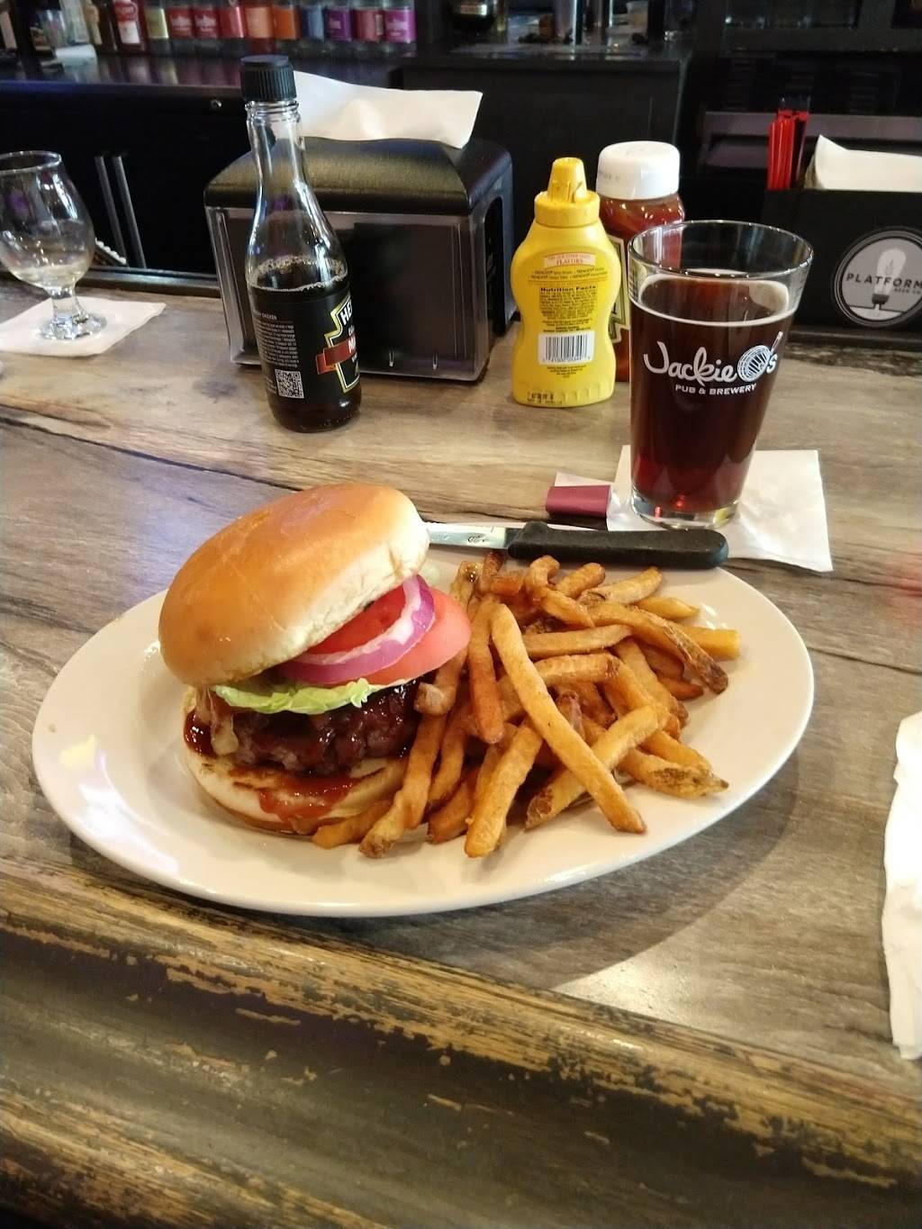 H.D.Tonys | restaurant | 115 W Water St, Sandusky, OH 44870, USA | 4195029021 OR +1 419-502-9021