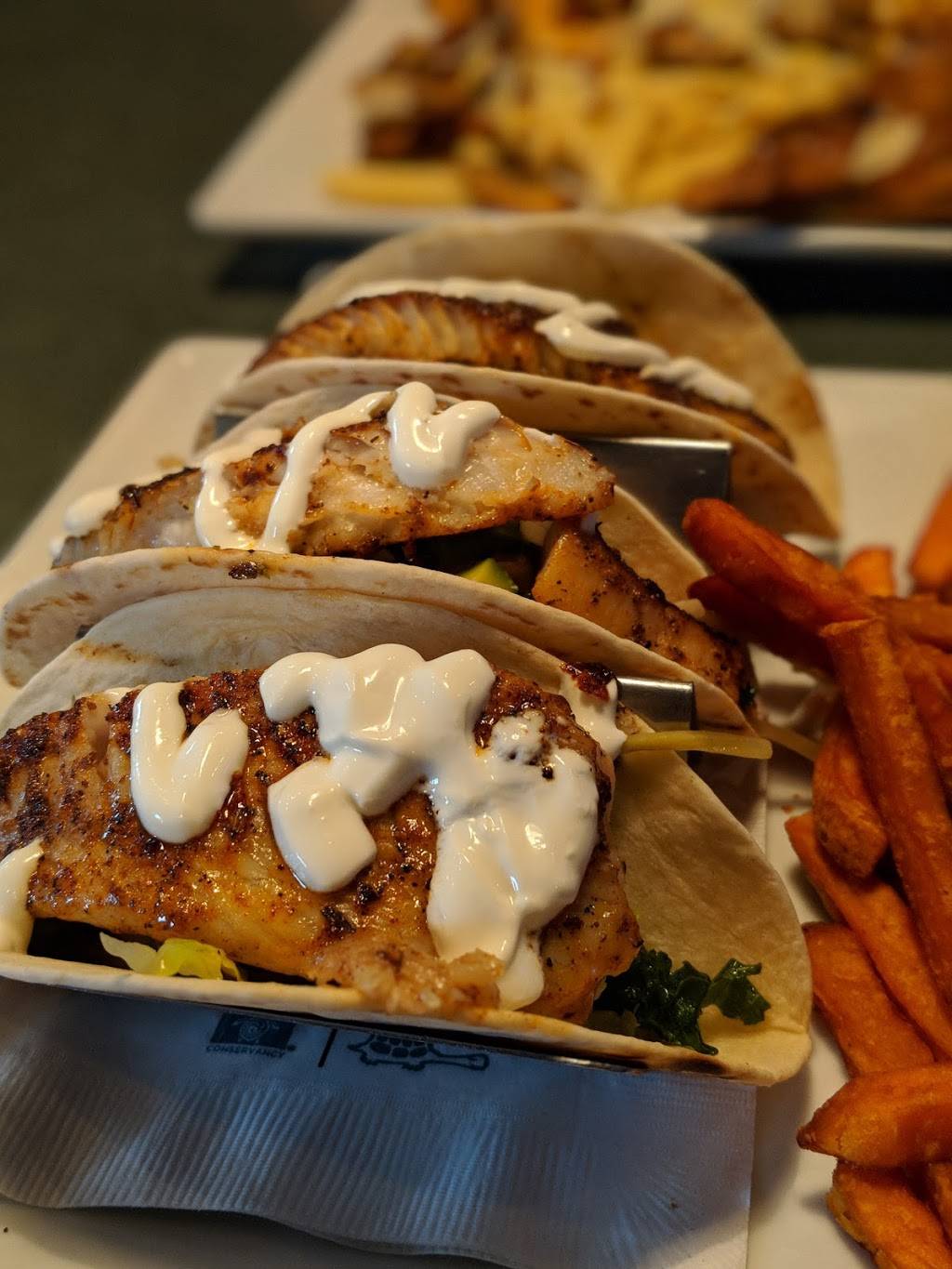 The Greene Turtle Sports Bar & Grille | restaurant | 250 S Main St Suite 101, Newark, DE 19711, USA | 3024541592 OR +1 302-454-1592