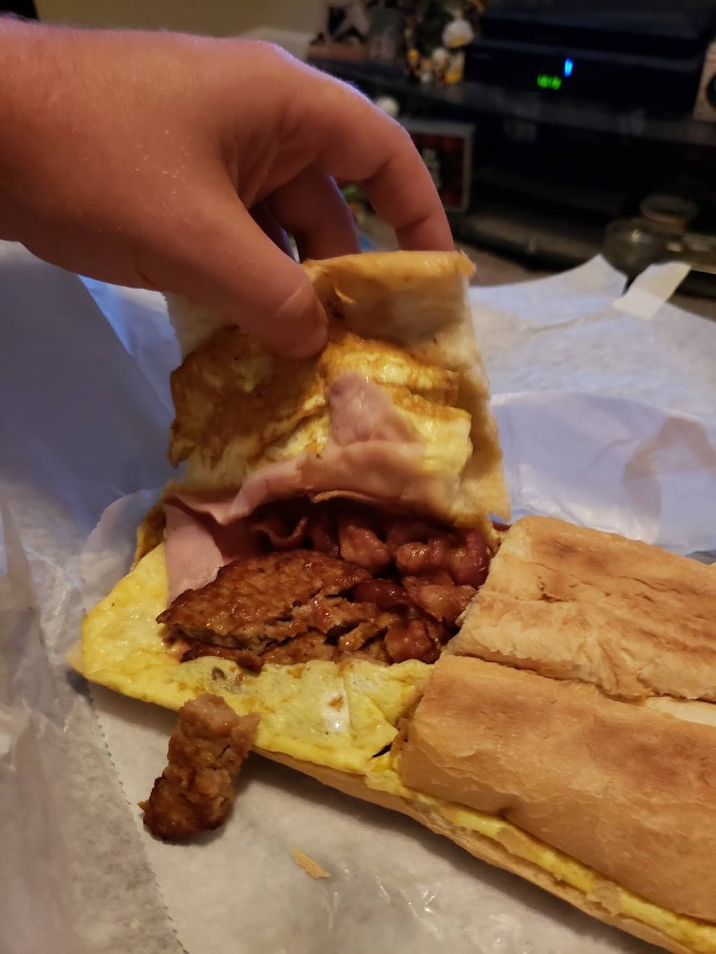 Azucar Sandwich Shop | restaurant | 3137 S 50th St, Tampa, FL 33619, USA | 8132428547 OR +1 813-242-8547