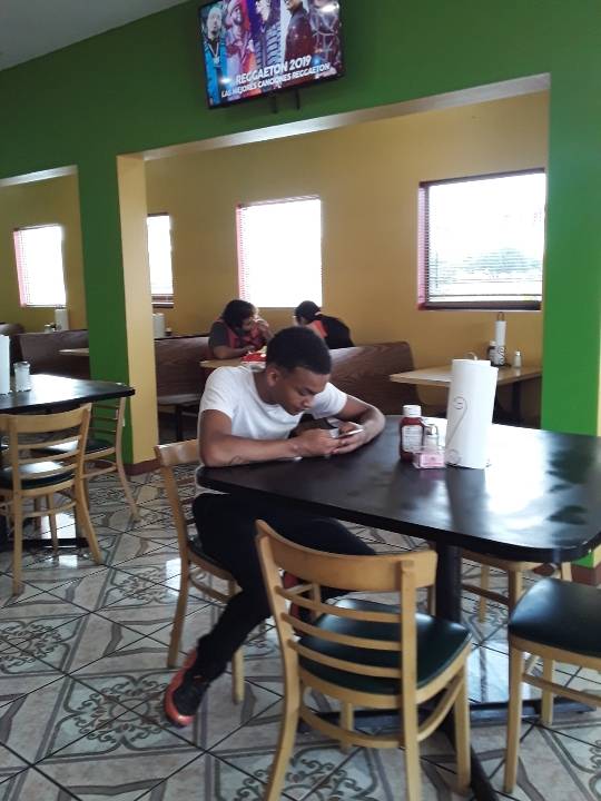 Limon’s Restaurant | restaurant | 1600 W Main St Suite A, Grand Prairie, TX 75050, USA | 2144122140 OR +1 214-412-2140