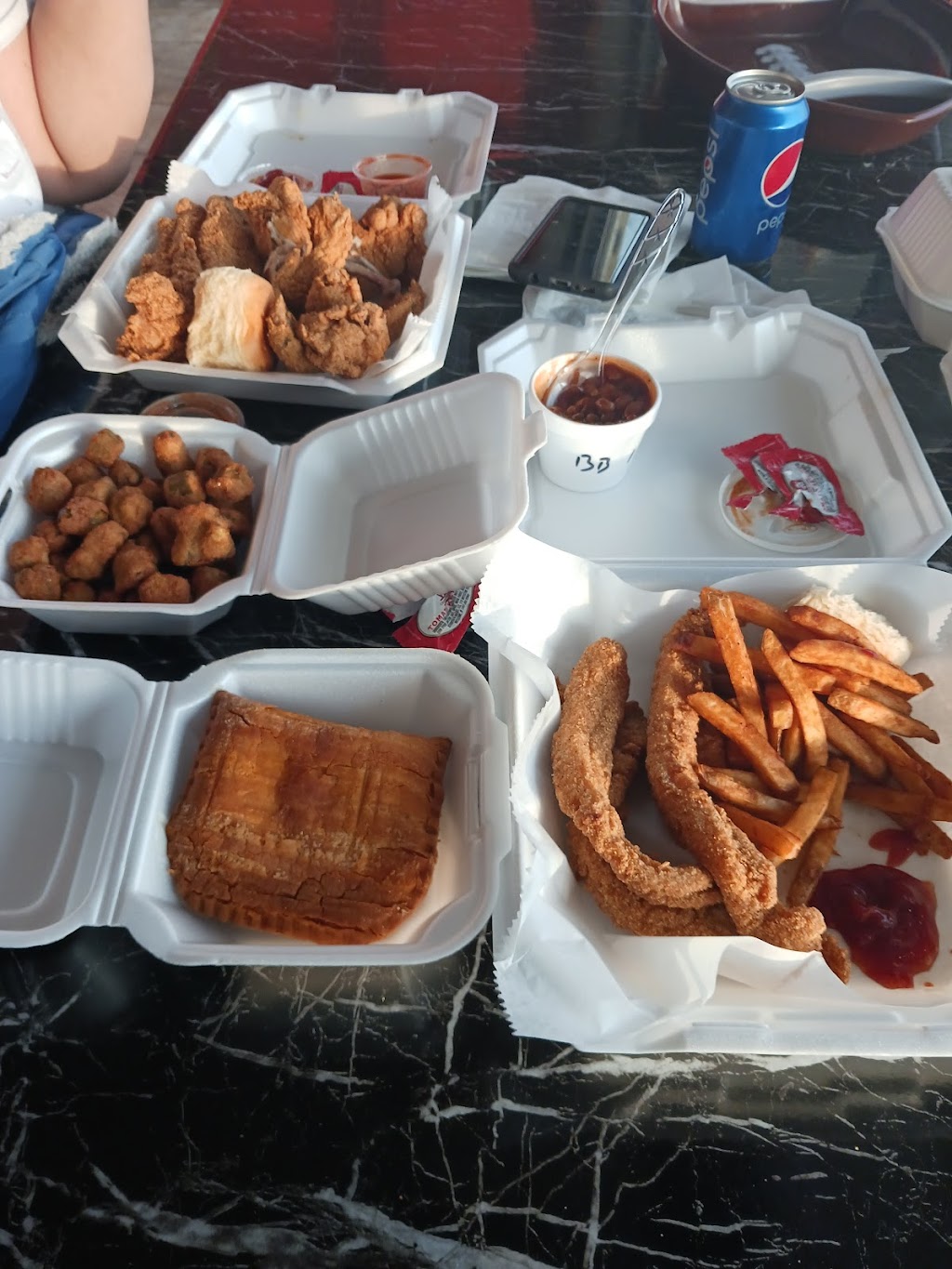 Taste Of Love | restaurant | 5220 Blue Ridge Blvd, Raytown, MO 64133, USA | 8164912409 OR +1 816-491-2409