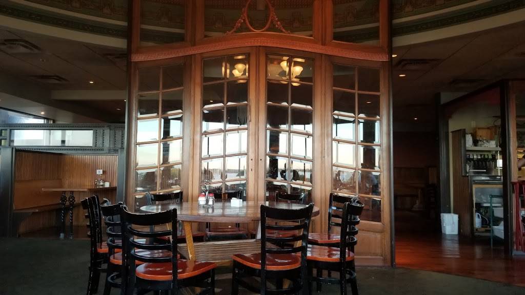 Paisans Restaurant | restaurant | 131 W Wilson St, Madison, WI 53703, USA | 6082573832 OR +1 608-257-3832