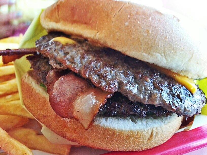 Fosters Freeze | restaurant | 904 N Maclay Ave, San Fernando, CA 91340, USA | 8183615800 OR +1 818-361-5800