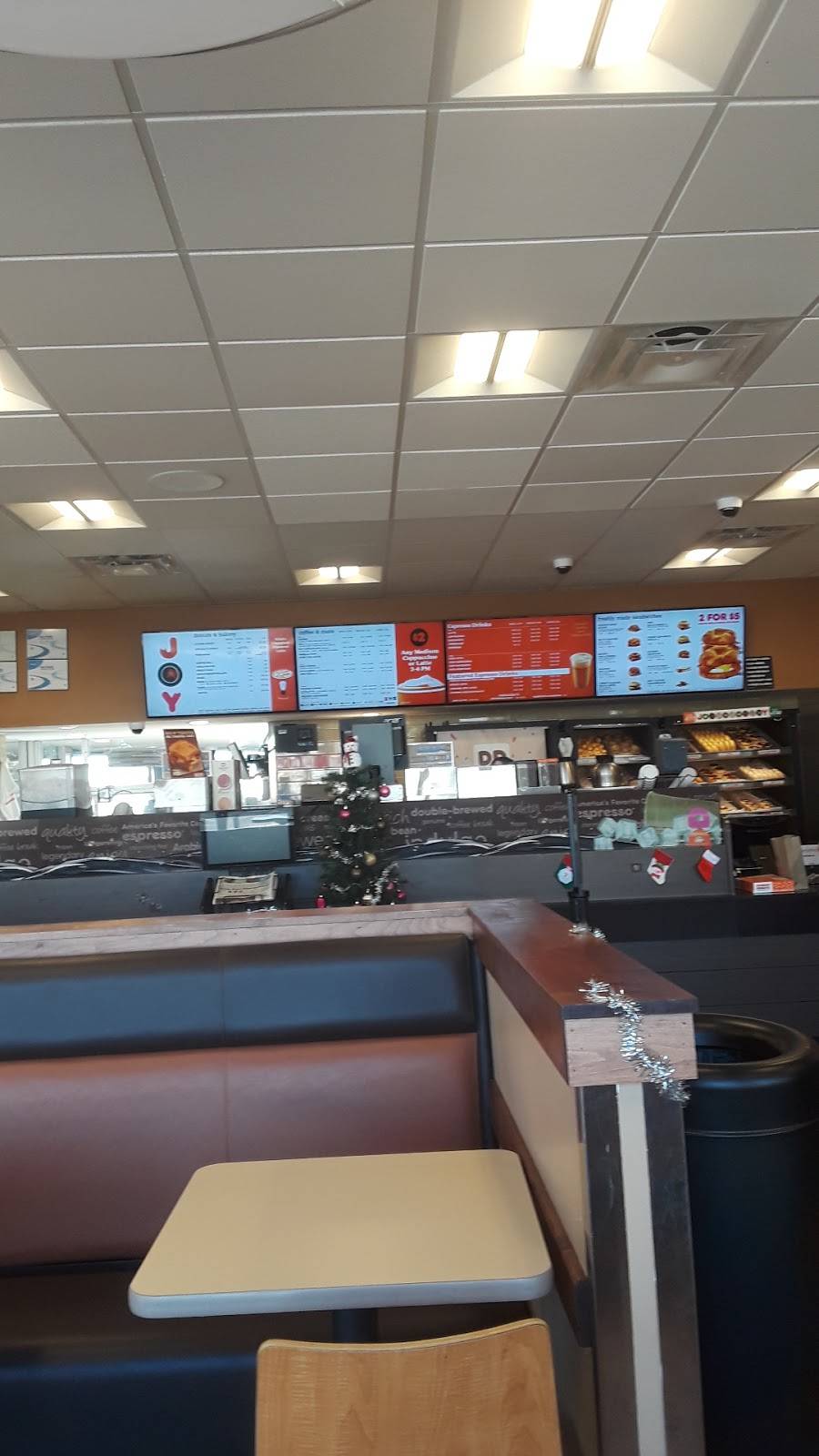 Dunkin | bakery | 2450 S Ridgewood Ave, South Daytona, FL 32119, USA | 3863170915 OR +1 386-317-0915