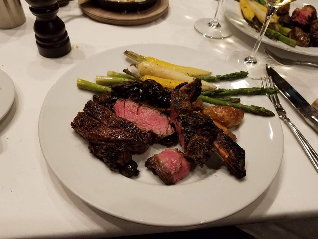 Republic of Texas Bar & Grill | restaurant | 900 N Shoreline Blvd, Corpus Christi, TX 78401, USA | 3618863515 OR +1 361-886-3515