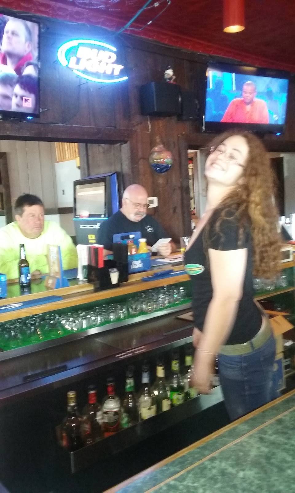 Middle Ground Grill | restaurant | 416 Middle St, Weymouth, MA 02189, USA | 7813379905 OR +1 781-337-9905