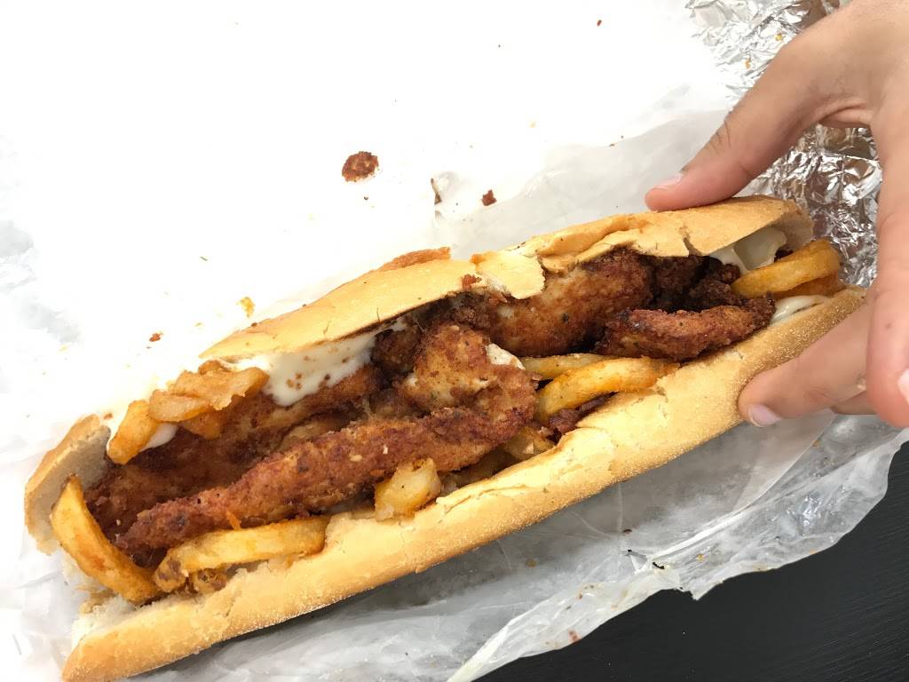 Famous Gold Tims Deli & Grill | restaurant | 126-01 15th Ave, College Point, NY 11356, USA | 7187990063 OR +1 718-799-0063