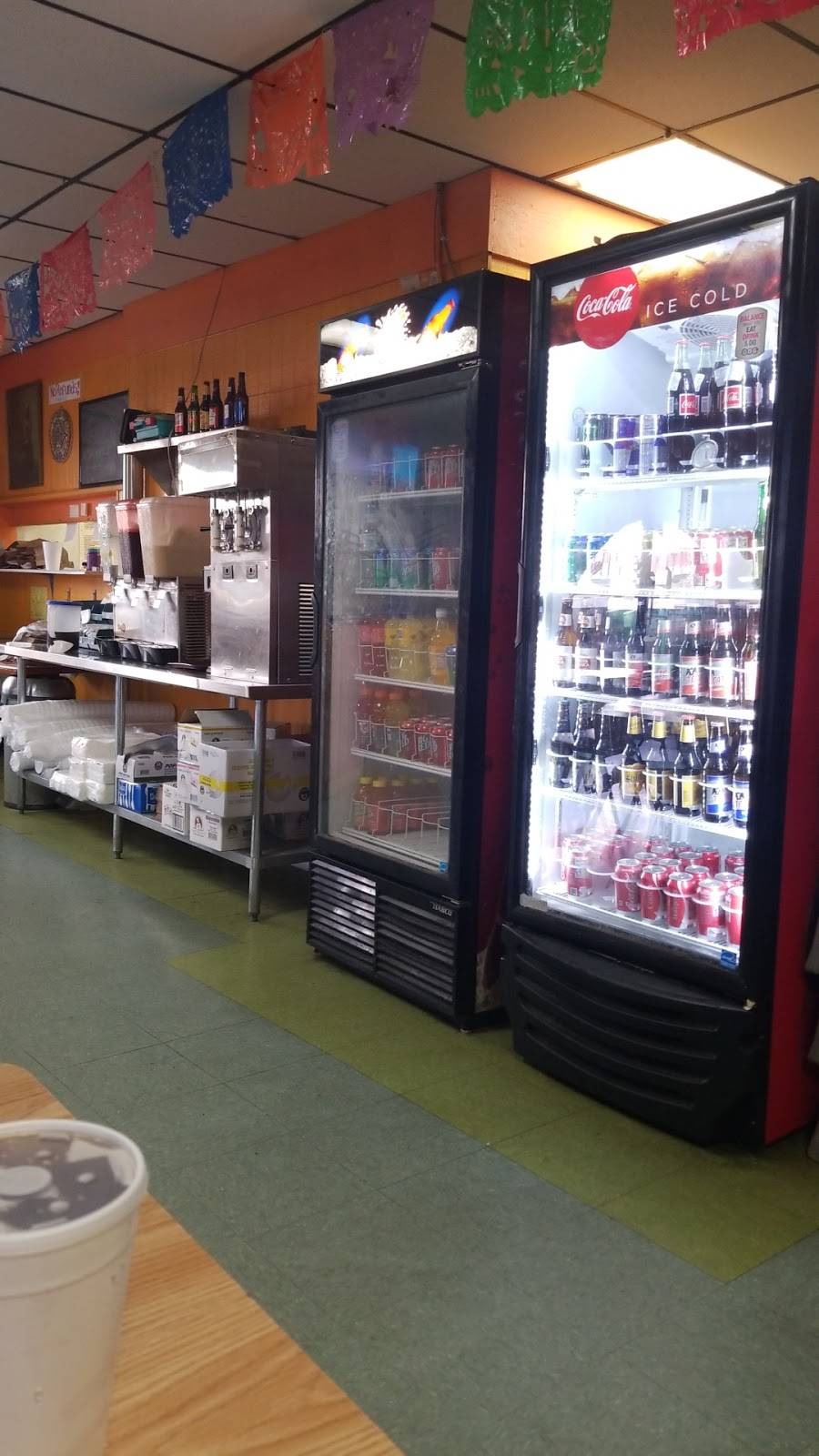 Lupitas Mexican Cafe Bar & Grill | restaurant | 4950 FM78, San Antonio, TX 78219, USA | 2106666644 OR +1 210-666-6644