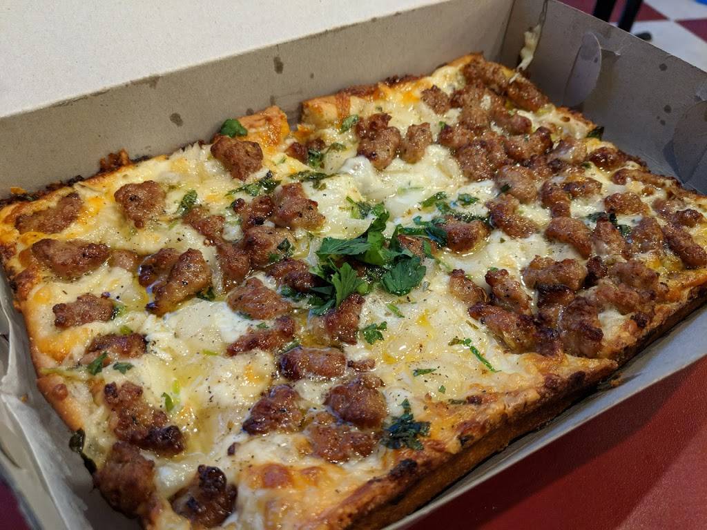 Lions & Tigers & Squares Detroit Pizza | restaurant | 268 W 23rd St, New York, NY 10011, USA | 9172616772 OR +1 917-261-6772