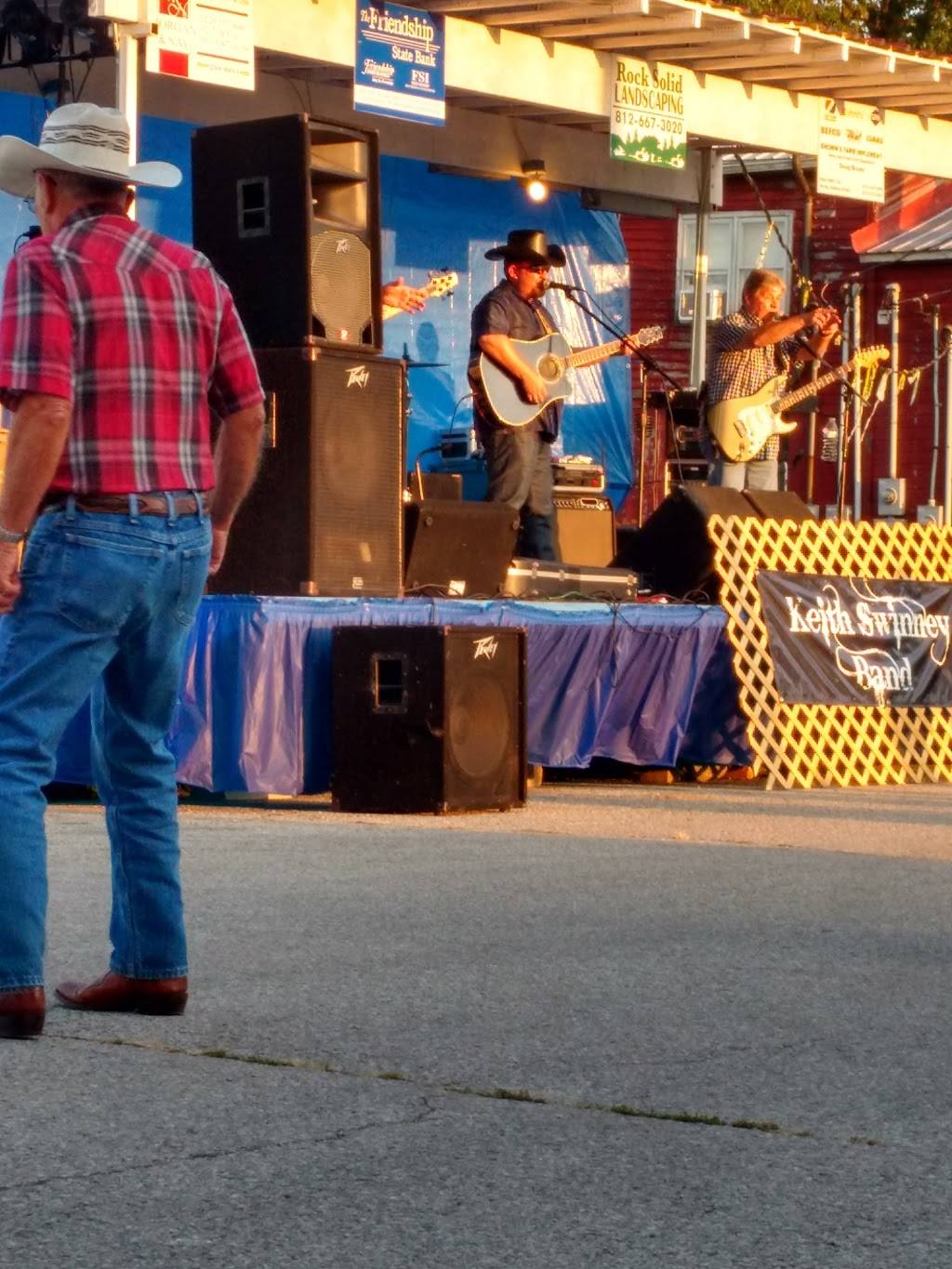 Indian Trails Restaurant | restaurant | 8856 N Canaan Main St, Canaan, IN 47224, USA | 8128394020 OR +1 812-839-4020