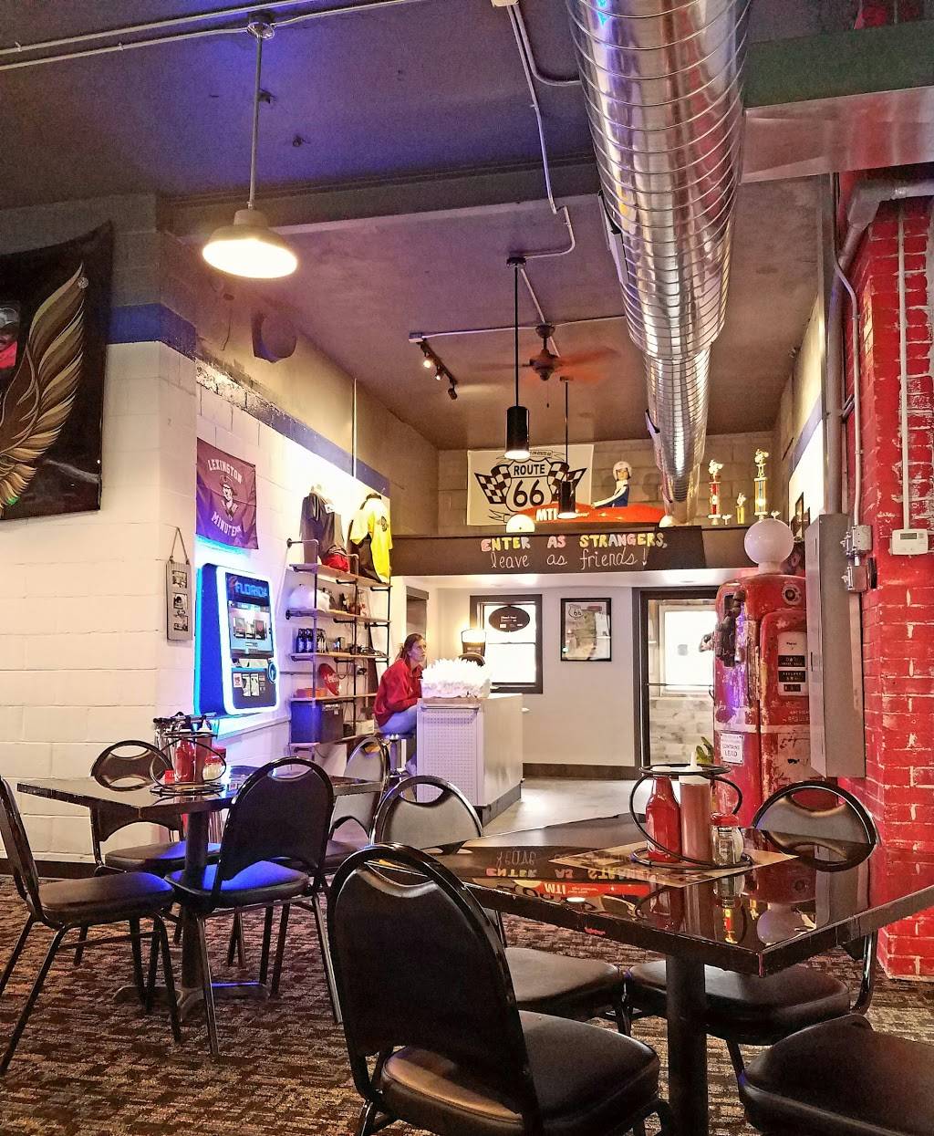 Kellys On 66 | restaurant | 905 W Main St, Lexington, IL 61753, USA | 3093657777 OR +1 309-365-7777