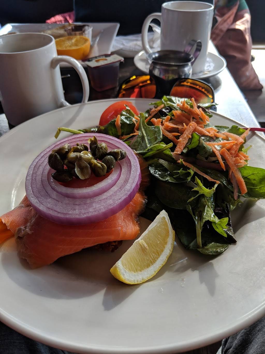 Sarahs Café & Bar | restaurant | 1426 Danforth Ave, Toronto, ON M4J 1N4, Canada | 4164063121 OR +1 416-406-3121