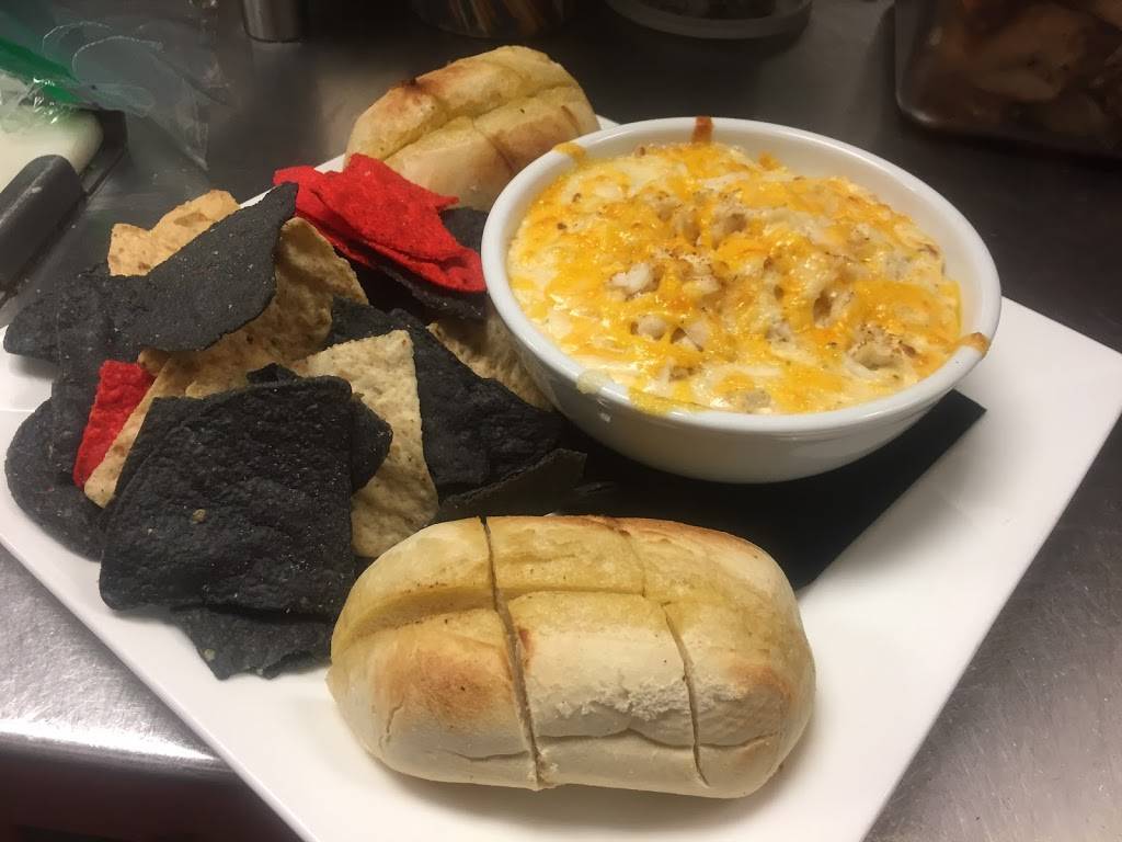 17 Light Restaurant | restaurant | 17 Light St, Baltimore, MD 21202, USA | 4437982472 OR +1 443-798-2472