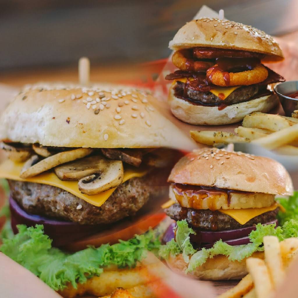 Munch Truck | restaurant | Calle Tecate, Río Tijuana 3a. Etapa, Libramiento, 22226 Tijuana, B.C., Mexico | 016641685052 OR +52 664 168 5052