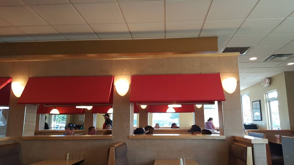 Dairy Queen Store | restaurant | 1202 US-90, Castroville, TX 78009, USA | 8305383141 OR +1 830-538-3141