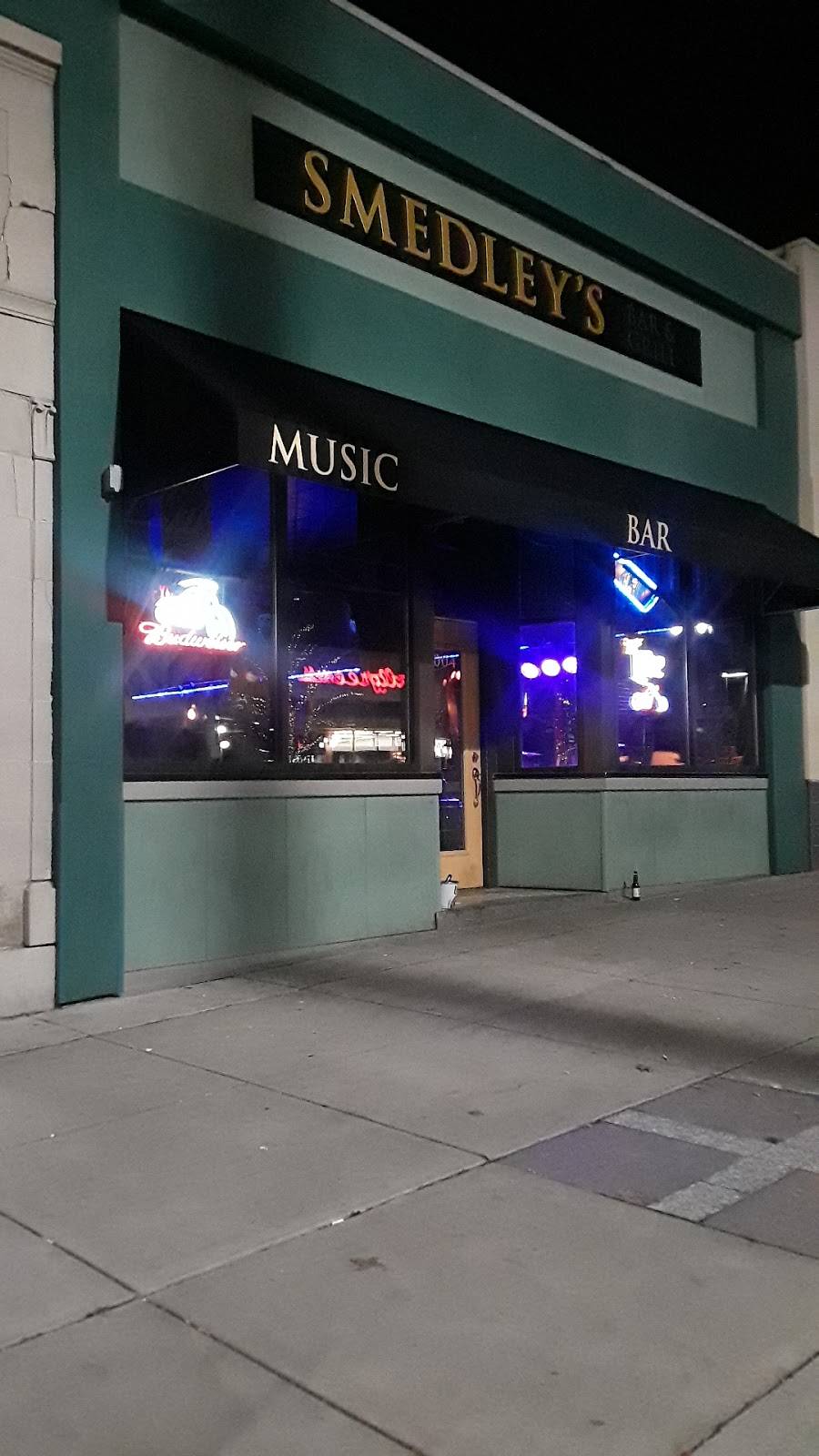 Smedleys Bar & Grill | restaurant | 17004 Lorain Ave, Cleveland, OH 44111, USA | 2169410124 OR +1 216-941-0124