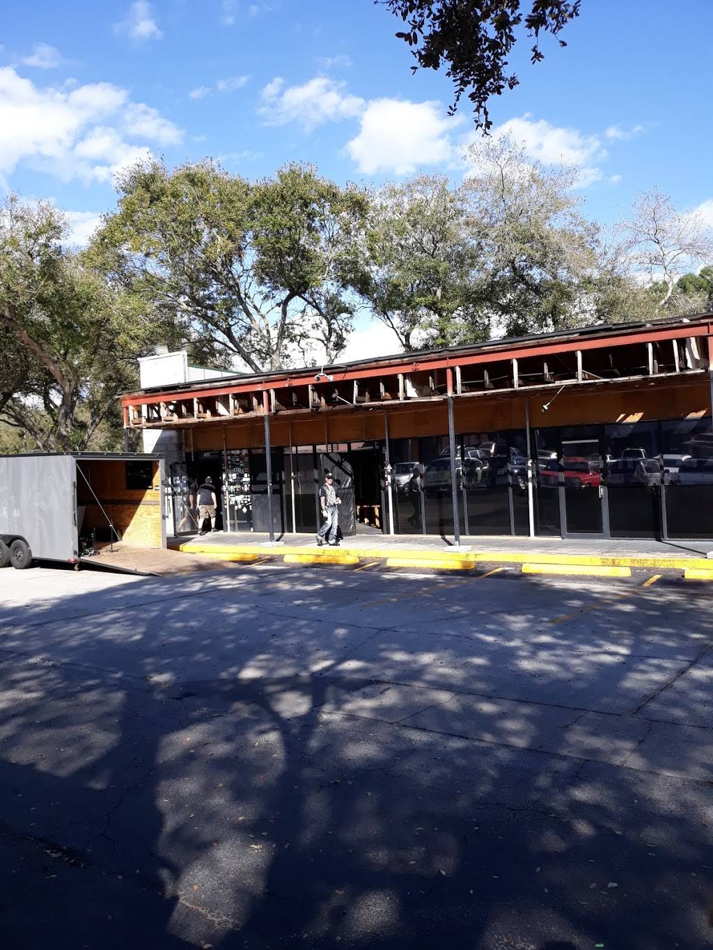 Oasis Bakery and Middle Eastern Foods | bakery | 1450 Skipper Rd, Tampa, FL 33613, USA | 8139727482 OR +1 813-972-7482