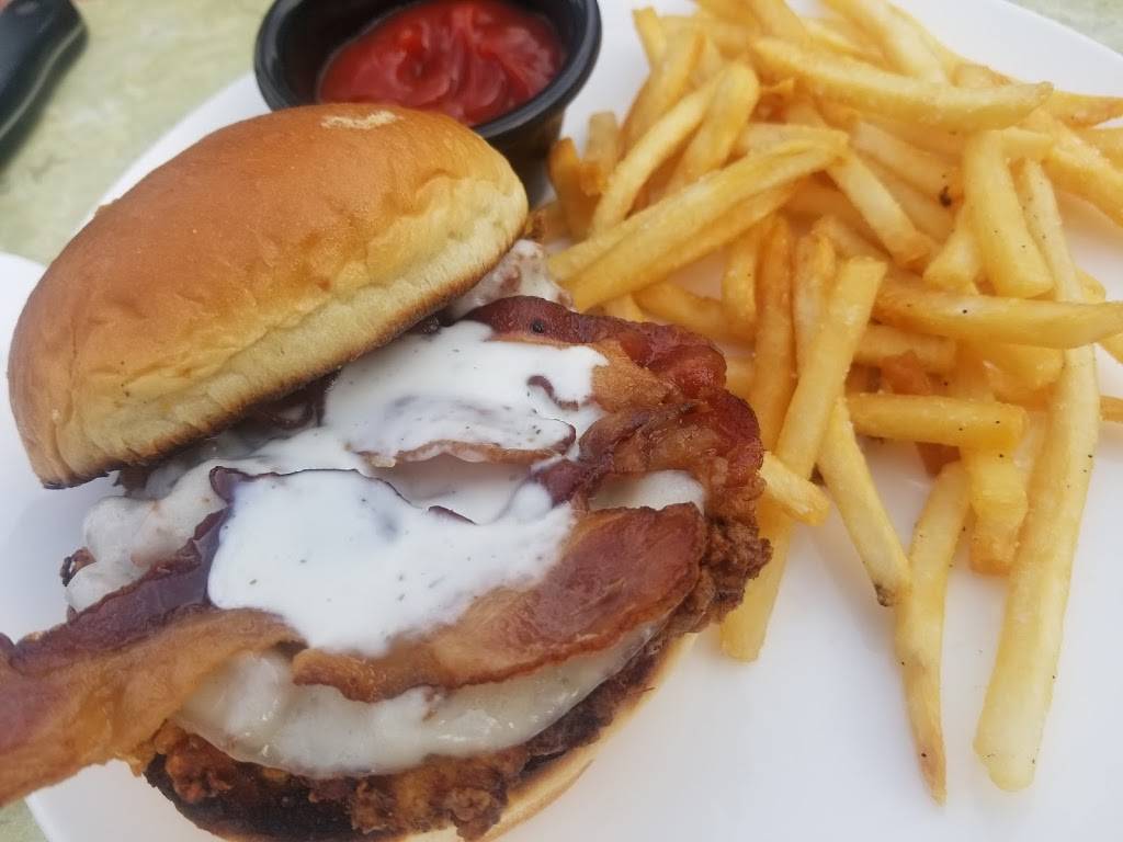 Kyra Restaurant & Wine Bar | restaurant | 5000 E Market St #14, Warren, OH 44484, USA | 3308561966 OR +1 330-856-1966