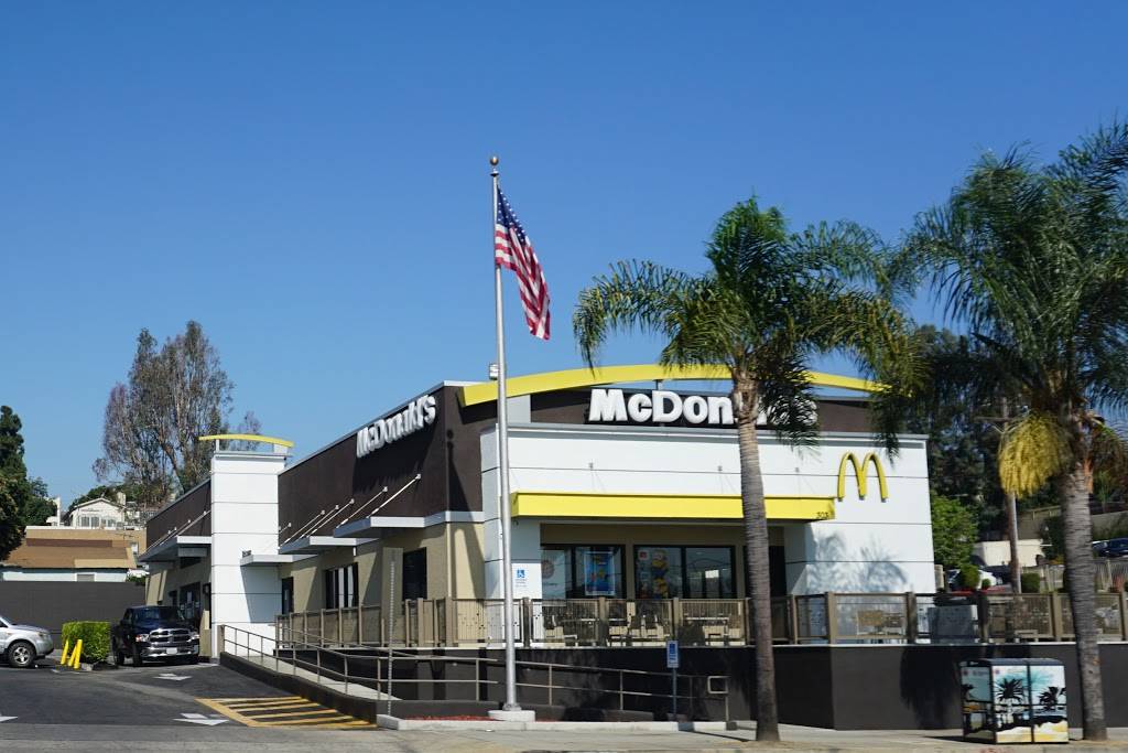 McDonalds | cafe | 303 S Gaffey St, San Pedro, CA 90732, USA | 3105486591 OR +1 310-548-6591