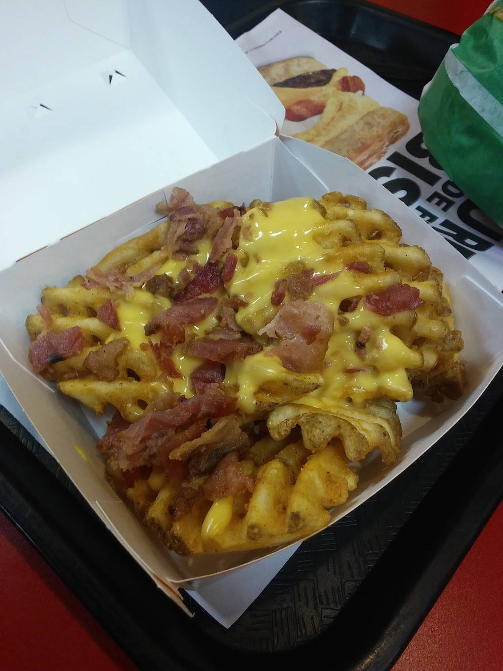 Carls Jr. / Green Burrito | restaurant | 1625 E 4th St, Ontario, CA 91764, USA | 9099840949 OR +1 909-984-0949