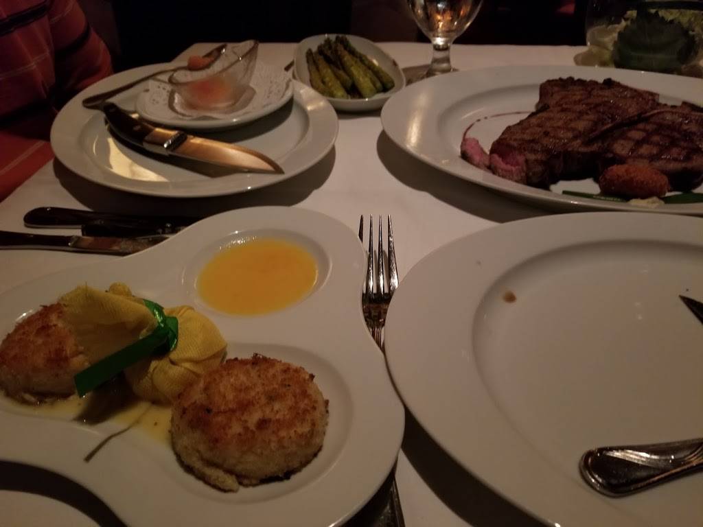 William Bs Steakhouse | restaurant | 777 Blue Chip Dr, Michigan City, IN 46360, USA | 8888797711 OR +1 888-879-7711