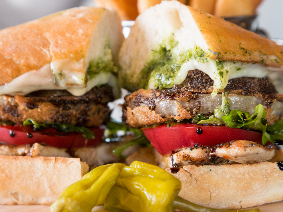 Wholey Ravioli Italian Kitchen | restaurant | 1067 C St # 132, Galt, CA 95632, USA | 2097455109 OR +1 209-745-5109